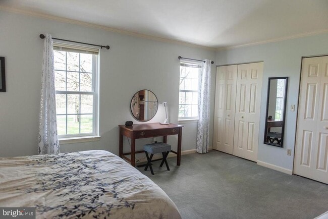 Building Photo - 609 Cambridge Ct