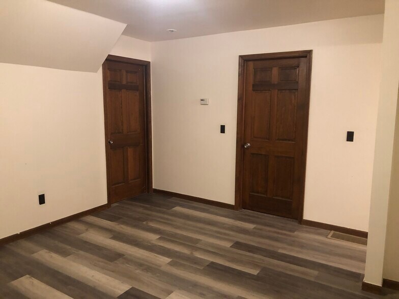 Building Photo - 917 Marsac St