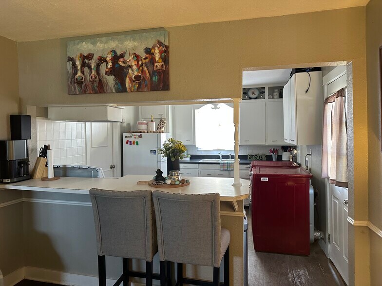 Kitchen - 1707 8th Ave