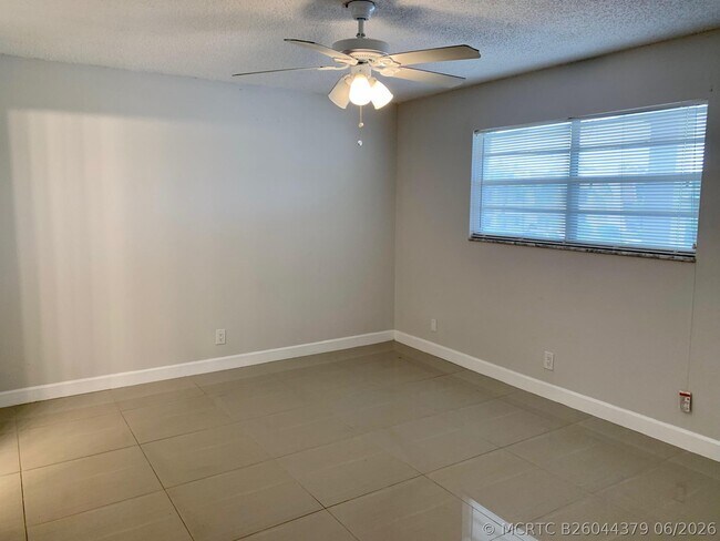 Building Photo - 2500 Fiore Way