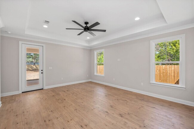 Building Photo - New All Brick 4 Bedroom in Niceville!