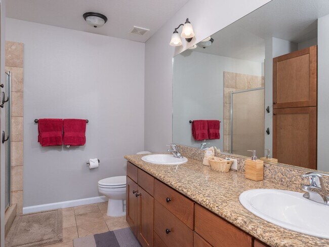 Building Photo - 7552 Mountain Laurel Dr