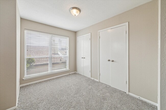 Building Photo - 10311 Richmond Hill Dr