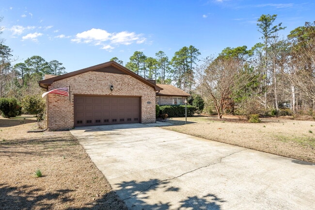 Building Photo - 6115 Gondolier Dr