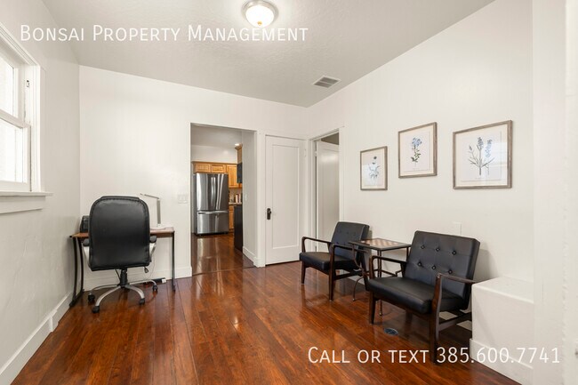 Building Photo - 807 S 500 E