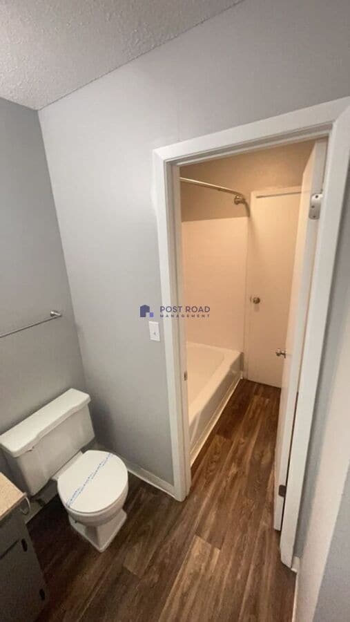 Building Photo - 2948 S Osage Ave