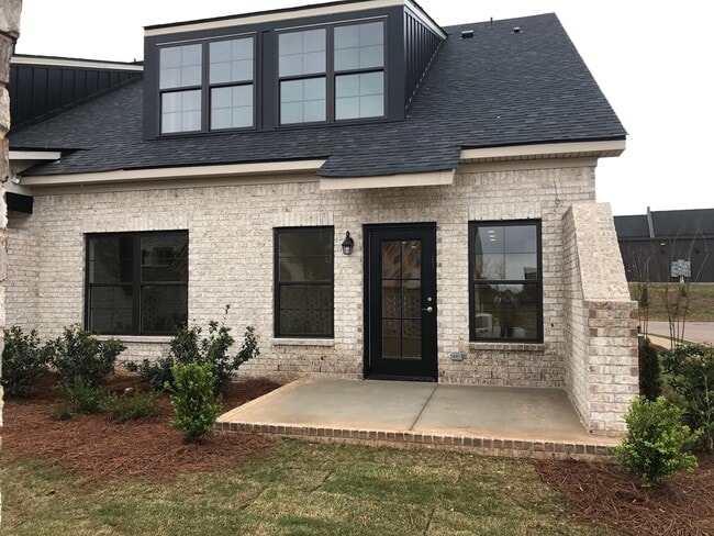 Building Photo - 1385 Sheridan Glen Crossing