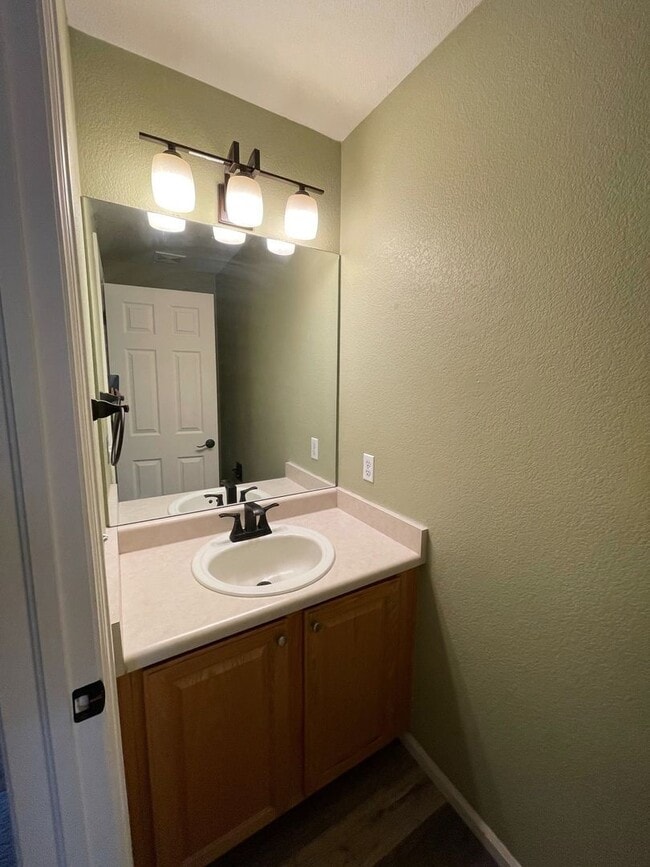 Building Photo - The Full Package