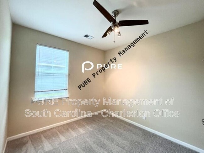 Building Photo - 2901 Penobscot Dr