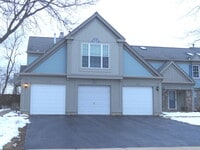 Building Photo - 450 Bridle Trail