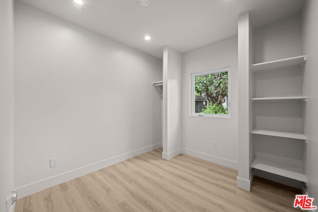 Building Photo - 1509 Edris Dr