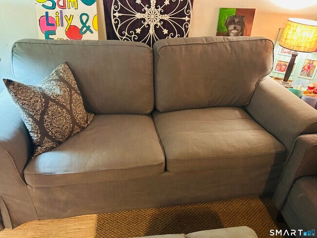 Building Photo - 419 Heritage Vlg