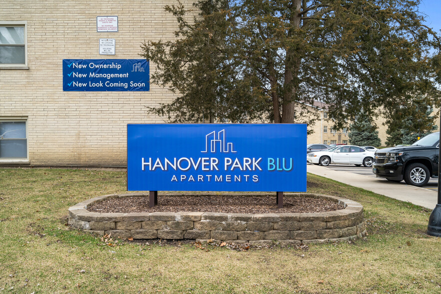 Front Entrance - Hanover Park Blu Apartments