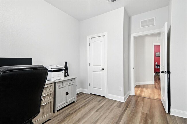 Building Photo - 140 Cascata Way