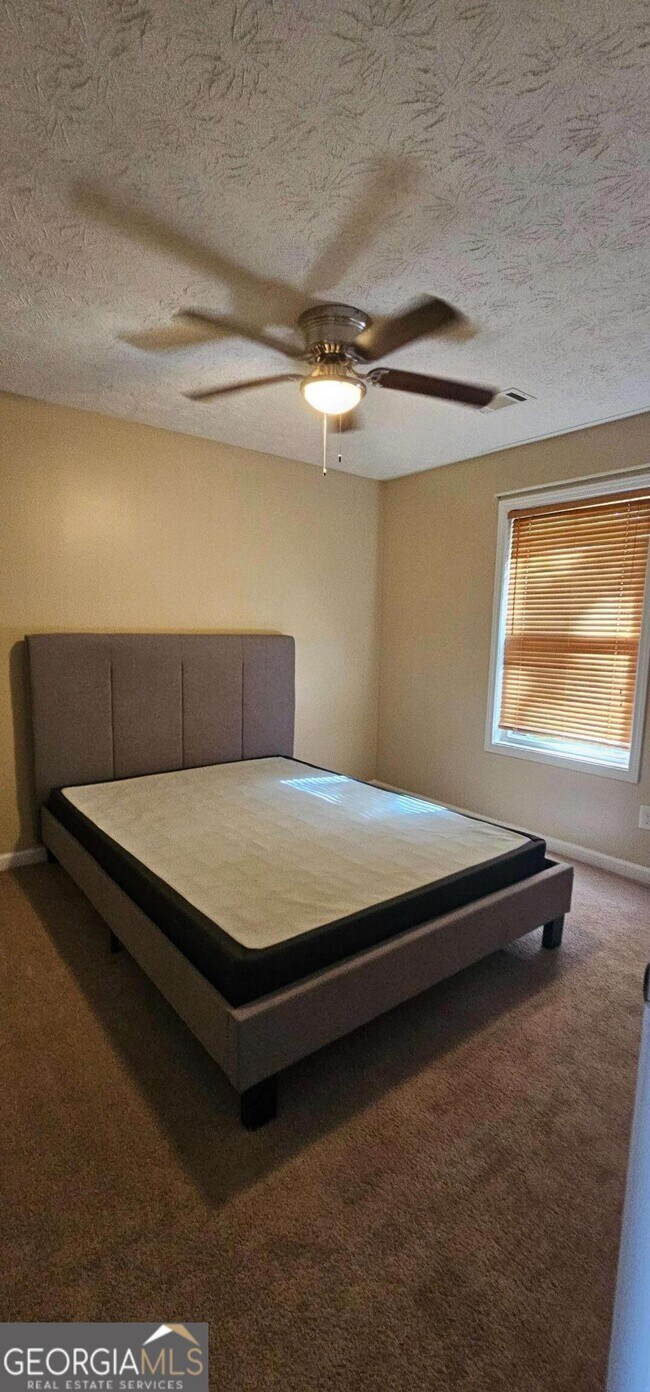 Building Photo - 18 Brookhaven Ct