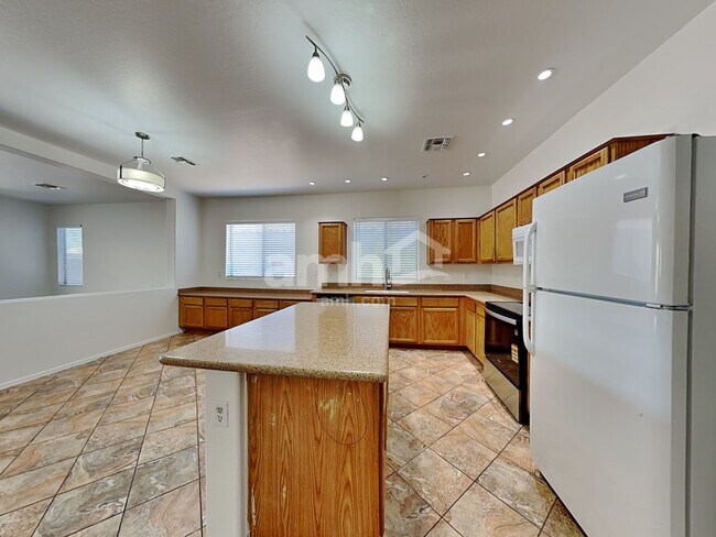 Building Photo - 8211 W Forest Grove Ave