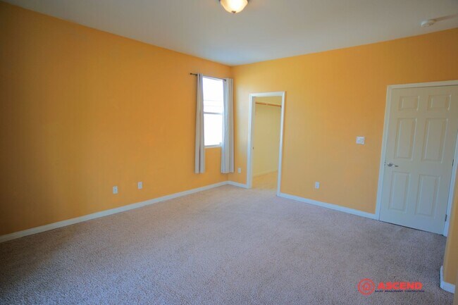 Building Photo - Lovely Home in Southwest Bakersfield!