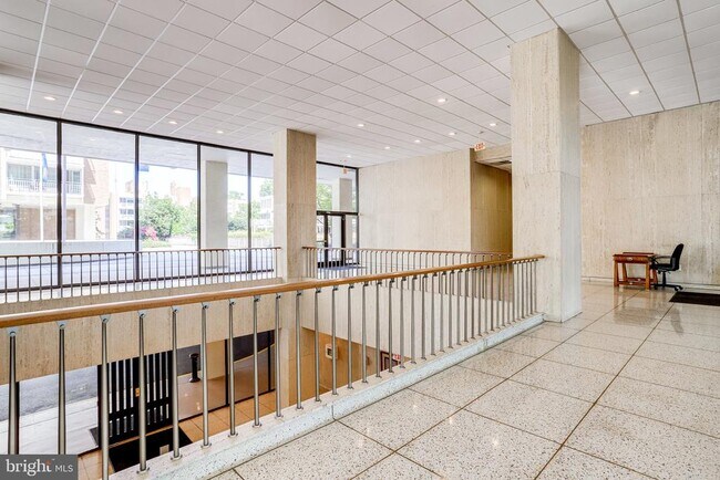 Building Photo - 1435 4th St SW