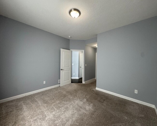 Building Photo - 6306 Avondale Woods Blvd