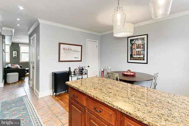 Building Photo - 1724 E St NE