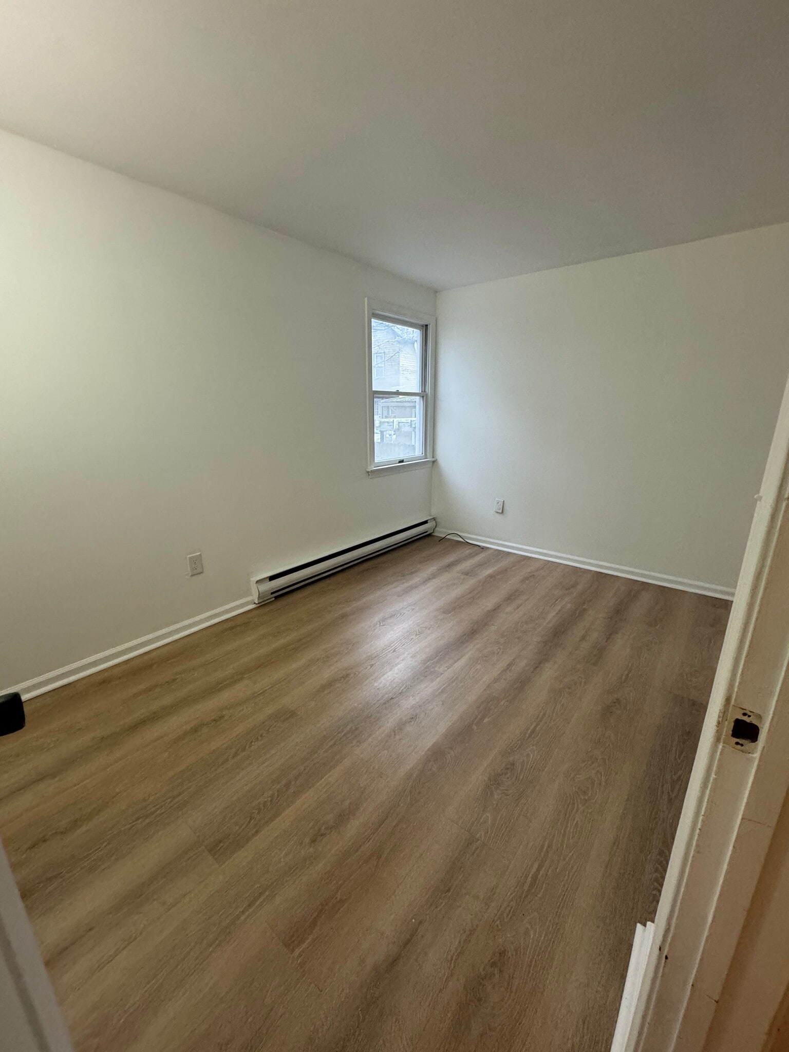 1st Bedroom - 115 Ward St