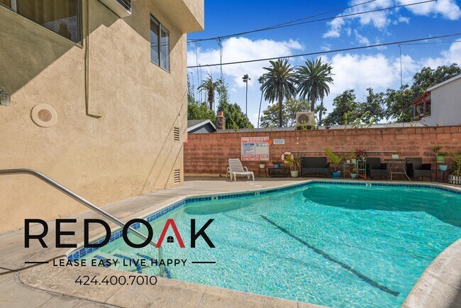 Building Photo - 7720 Hampton Ave