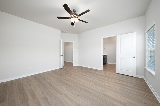 Building Photo - 15542 Caramel Spgs Dr