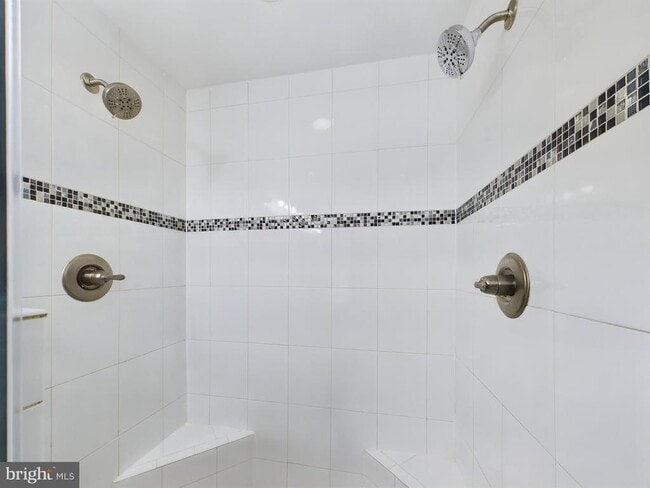 Building Photo - 6479 Jack Linton Dr S