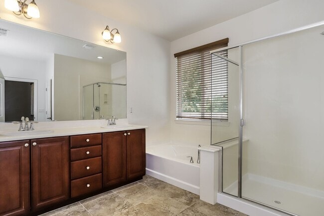 Building Photo - West Roseville Solar! 3 Bedroom, Plus den/...
