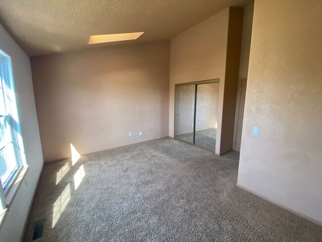 Building Photo - 9606 W Chatfield Ave