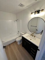 Building Photo - 1549 Willow Bend Way