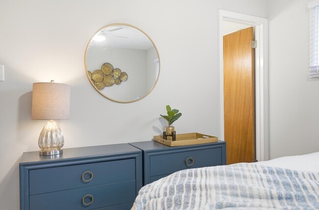 Building Photo - 2609 Wee Wynd