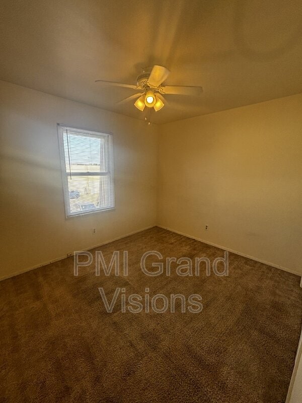 Building Photo - 1628 University Dr