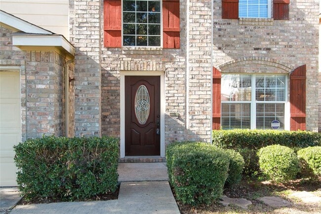 Building Photo - 15120 Plowshare Dr