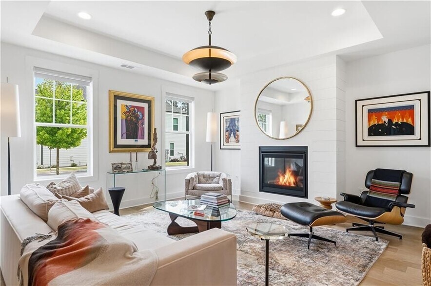 Building Photo - 158 Kingwood Dr