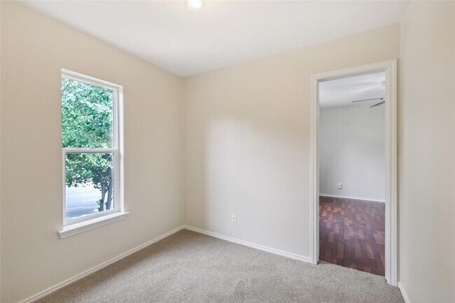 Building Photo - Great 4-Bedroom Home For Rent In South Austin