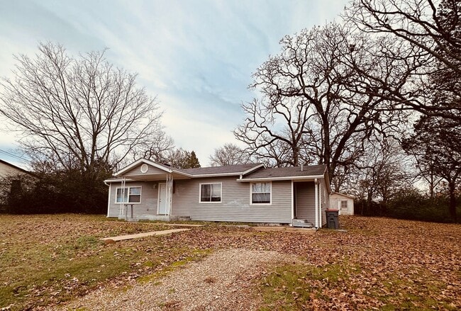 Primary Photo - $1,900.00 MOVE-IN-SPECIAL