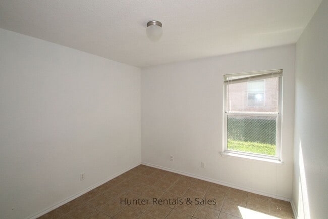 Building Photo - Off The Main Path