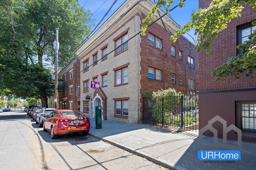 Interior Photo - The Belmar Apartments