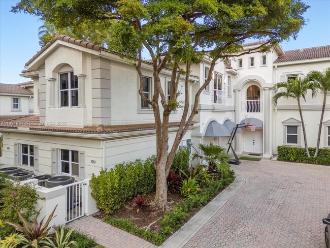 Building Photo - 3753 NE 214th St