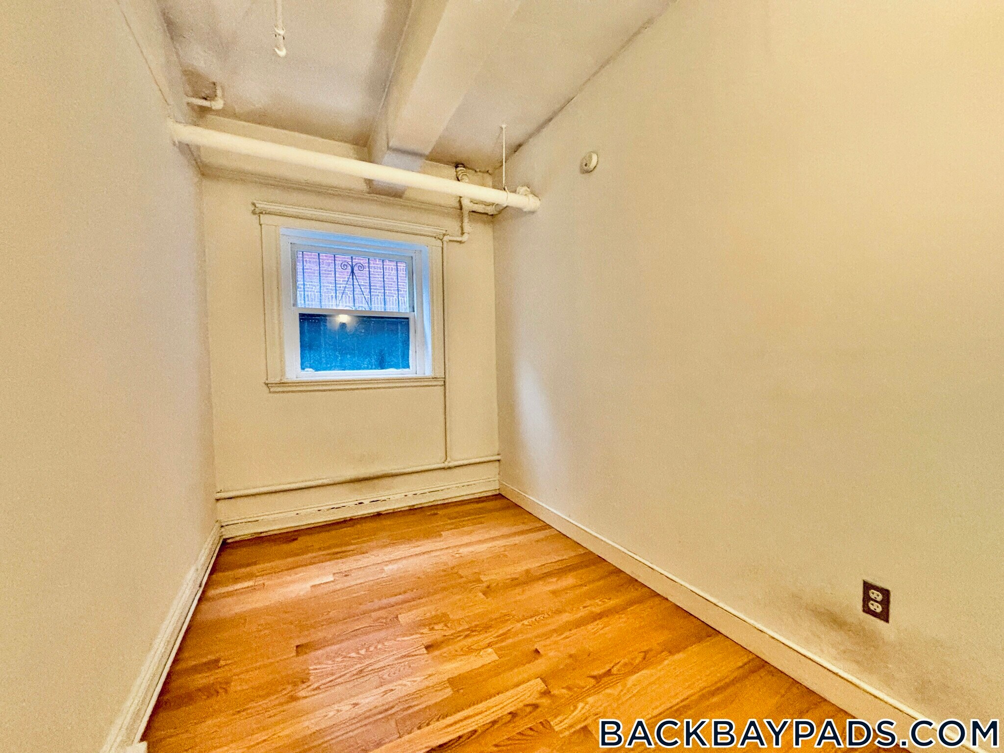 Building Photo - 6 Marlborough St