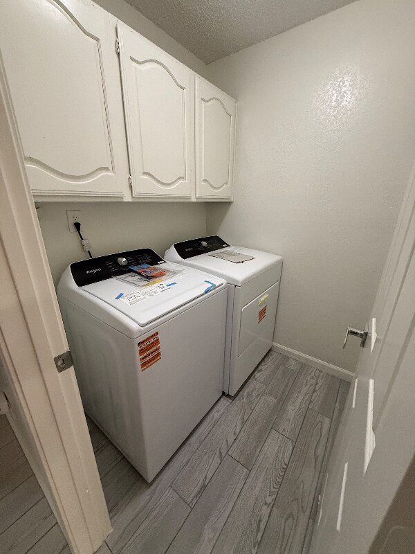 Building Photo - 2066 Vista Dr