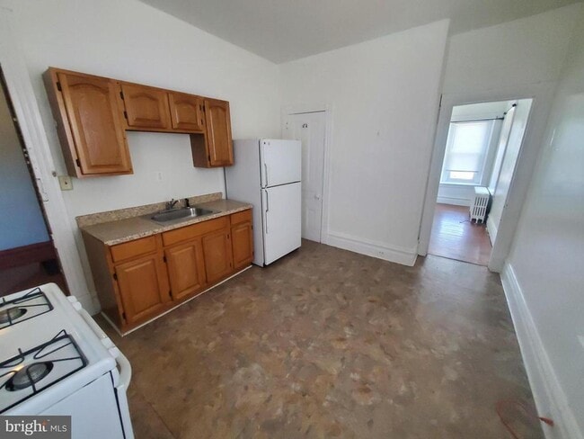 Building Photo - 1335 Perkiomen Ave