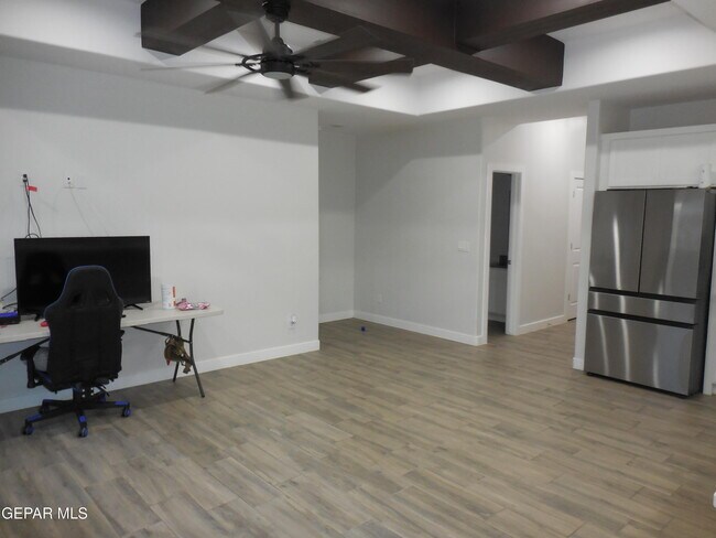 Building Photo - 7405 Norte Portugal Ln