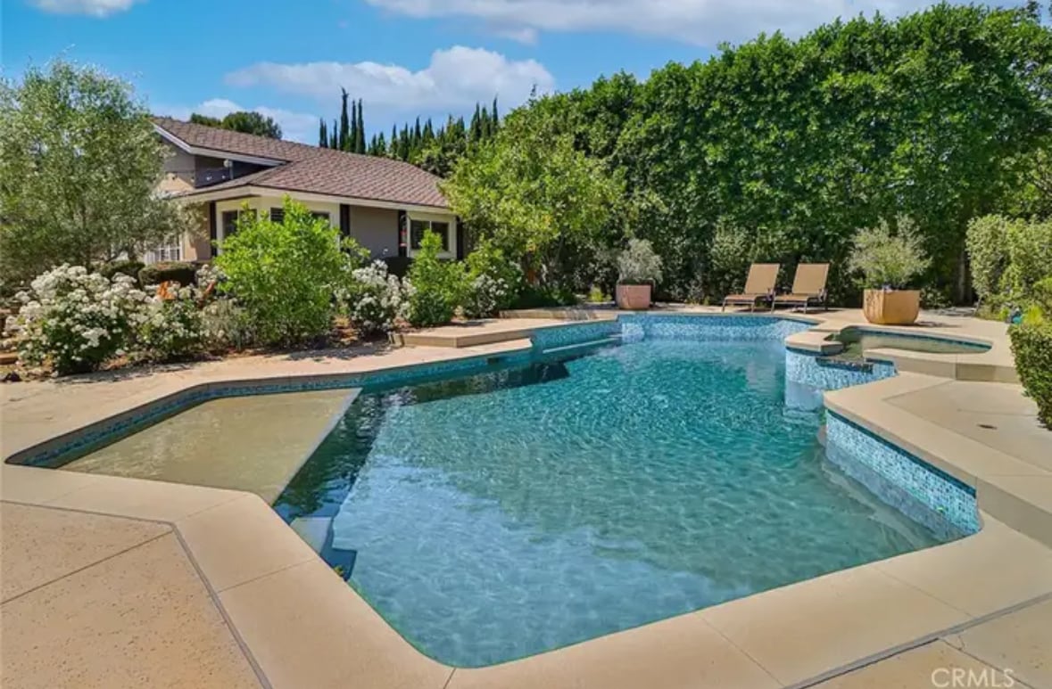 Building Photo - 17141 Superior St