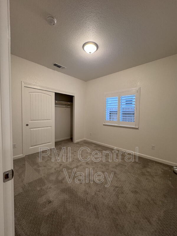 Building Photo - 4612 Irma Dr