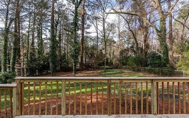 Building Photo - 5090 Heather Rd SE