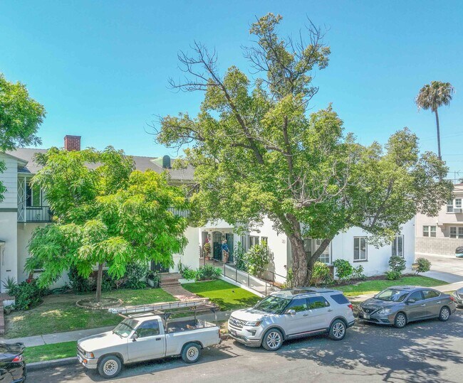 Building Photo - 2452 W 18th St