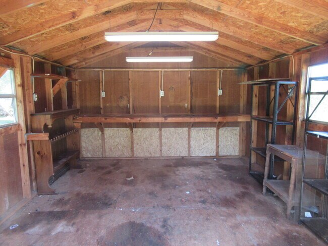 Building Photo - Charming 3-Bedroom Brick Home for Rent on the West Side of Lincolnton!