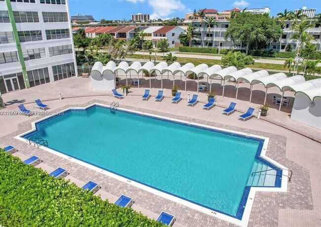 Building Photo - 2150 Sans Souci Blvd